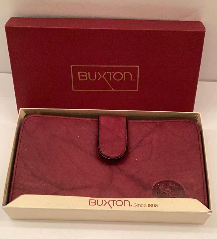 Photo 2 of BUXTON WALLET NIB & MORE