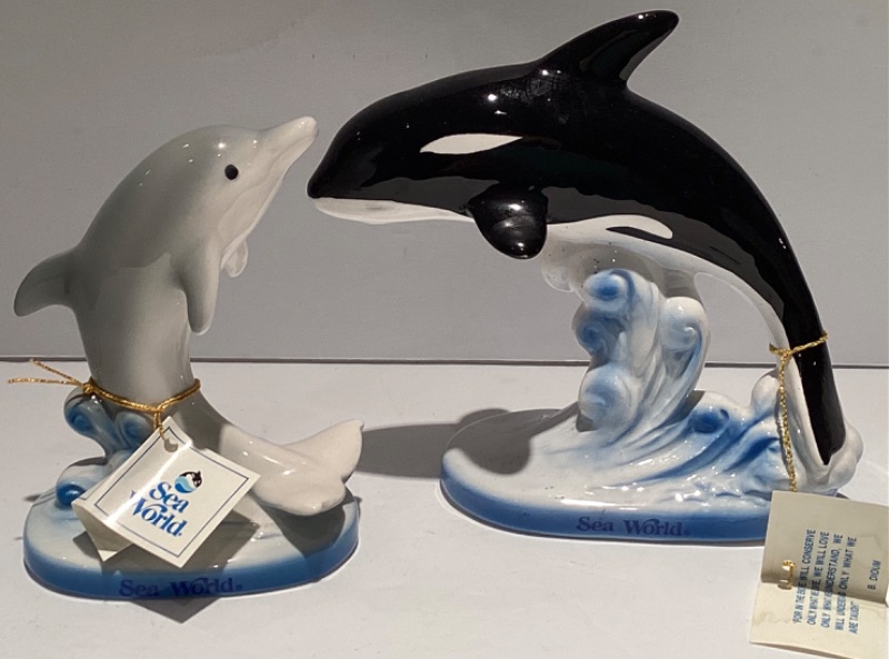 Photo 3 of SEA WORLD DOLPHIN MUG & STATUES, CATALINA ISLAND DOLPHIN CLOCK