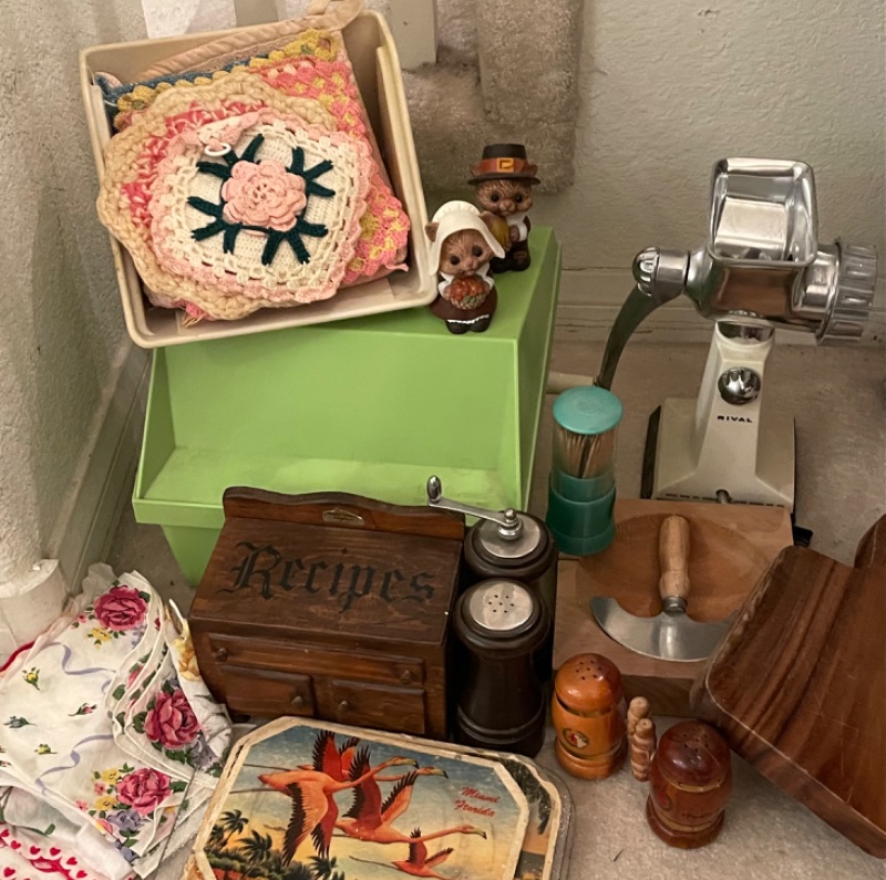 Photo 1 of ASSORTMENT OF VINTAGE KITCHEN ITEMS