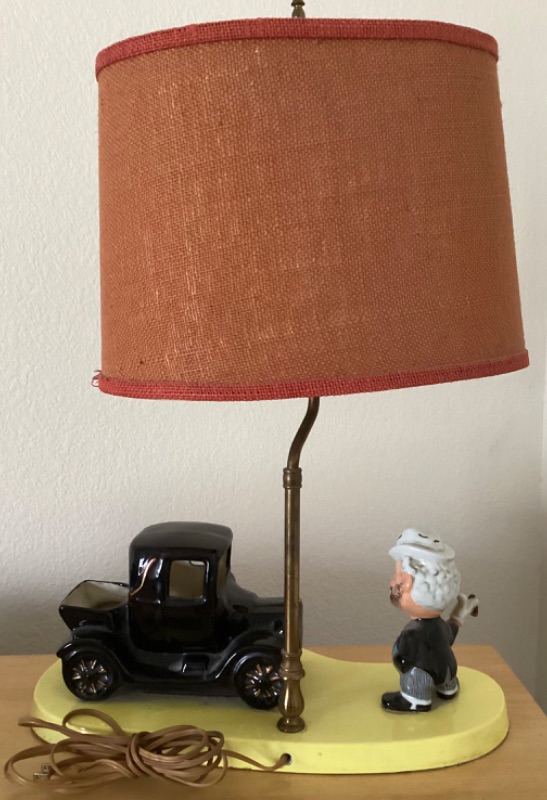 Photo 3 of “HO-JO THE BO” ORIGINAL 1940’s BROOKLYN DODGERS “BUM” TABLE LAMP VERY RARE