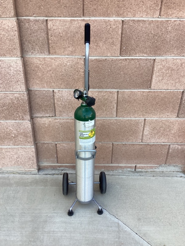 Photo 3 of COMPRESSED OXYGEN TANK WITH ROLLER