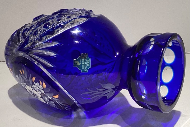 Photo 5 of VINTAGE GUSEV CRYSTAL FACTORY CUT TO CLEAR COBALT BLUE EGG & MORE