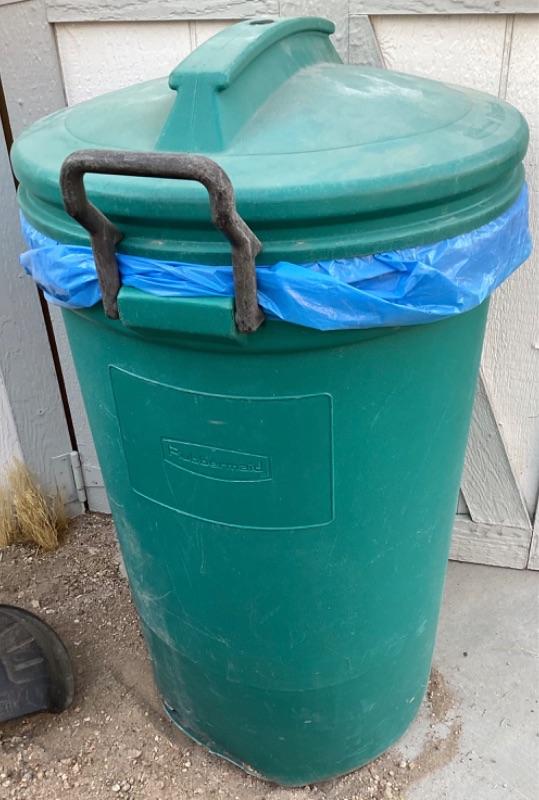 Photo 2 of BLACK AND DECKER WEED-EATER & RUBBERMAID TRASH CAN