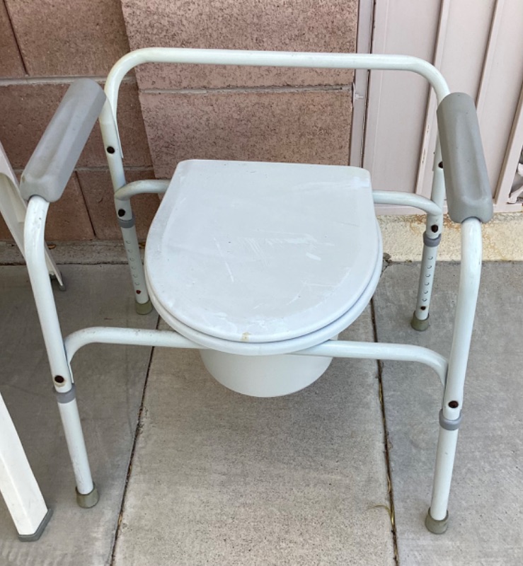 Photo 3 of 3 COMMODES