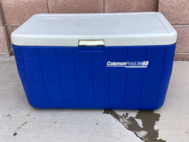 Photo 1 of COLEMAN POLYLITE68 COOLER