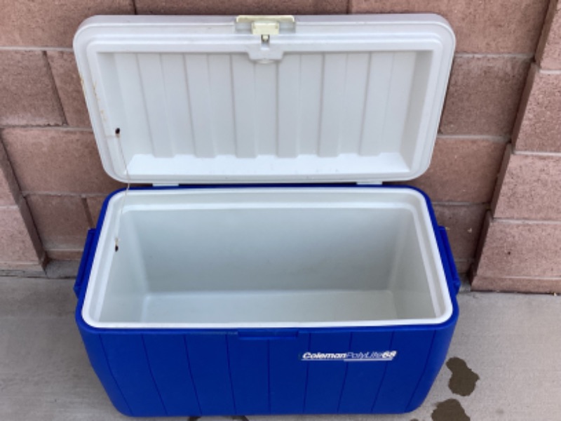 Photo 2 of COLEMAN POLYLITE68 COOLER