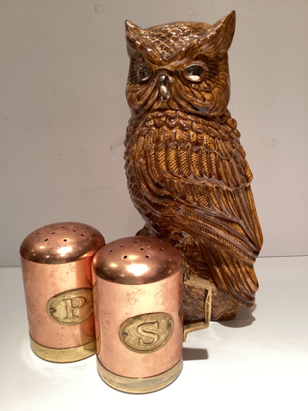 Photo 1 of KITCHEN OWL DECOR AND COPPER SALT & PEPPER SHAKERS