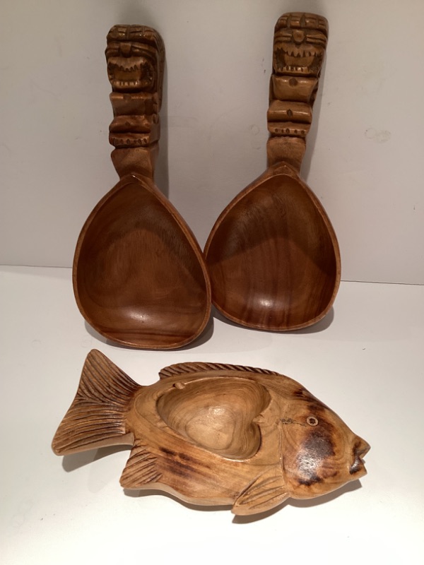 Photo 1 of 1960’s THAILAND CARVED MONKEY WOOD SPOON NUT BOWLS AND ASHTRAY