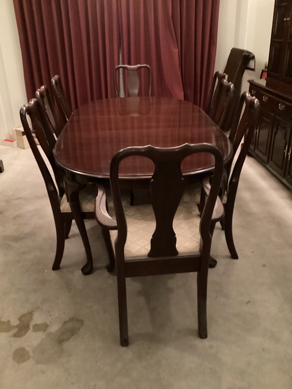 Photo 5 of ETHAN ALLEN DINING TABLE WITH EXTRA 2 LEAFS AND COVER 43”X 66” X 29”  // LEAFS  -18” EACH