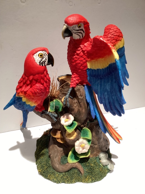 Photo 1 of DOUBLE MACAWS STATUE H - 15”