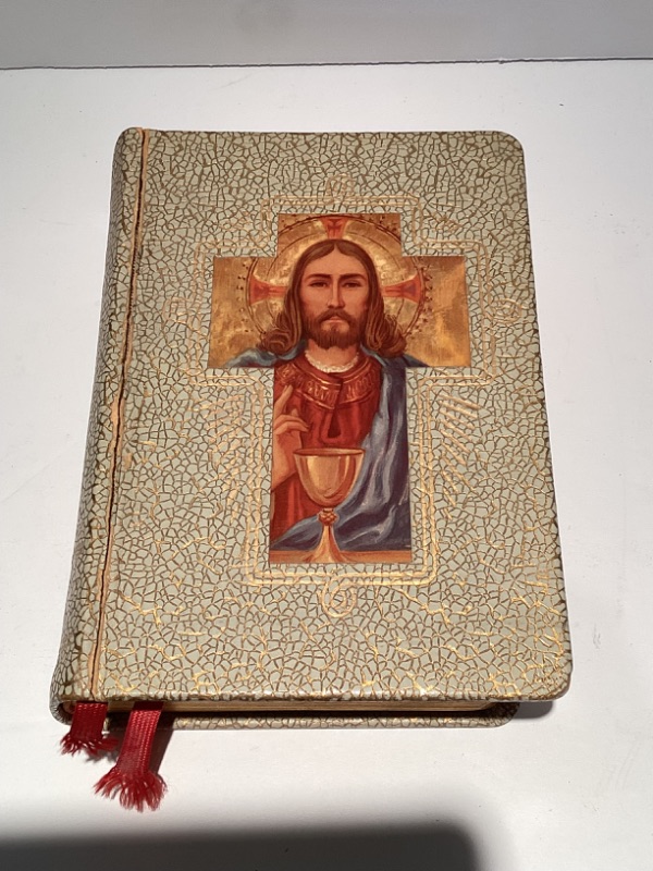 Photo 4 of VINTAGE THE MISSAL THE CATHOLIC PRESS