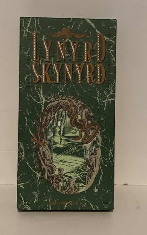 Photo 1 of LYNARD SKYNYRD CD BOX SET