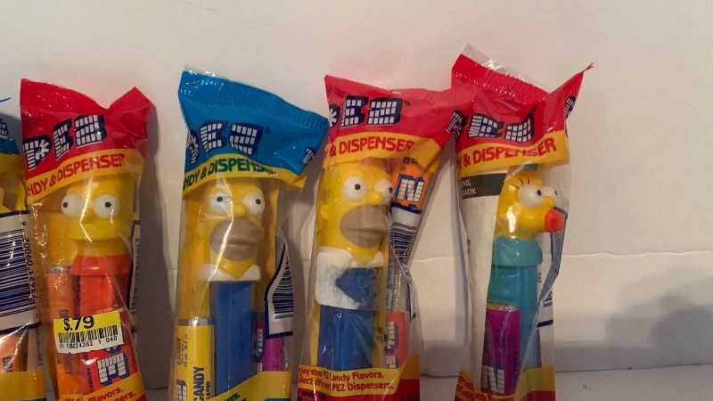 Photo 3 of PEZ SIMPSONS FAMILY SET DISPENSERS SEALED