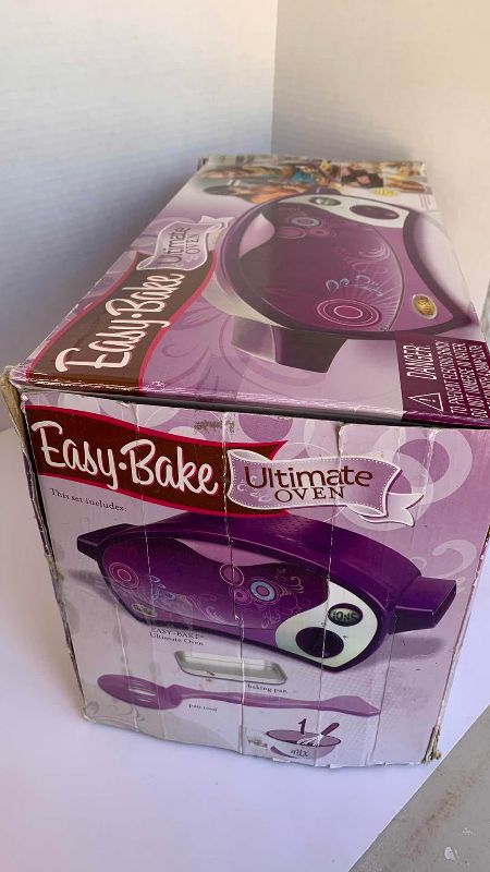 Photo 1 of EASY BAKE ULTIMATE OVEN