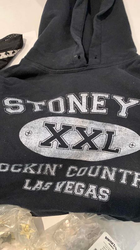 Photo 4 of STONEYS BAR CLOTHING: HOODY, SHORTS, AND TSHIRTS