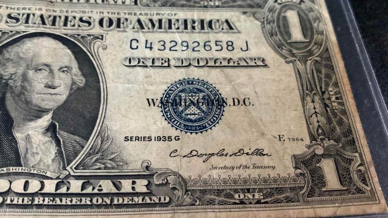 Photo 3 of 1935-G VF SILVER CERTIFICATE ONE DOLLAR BILL