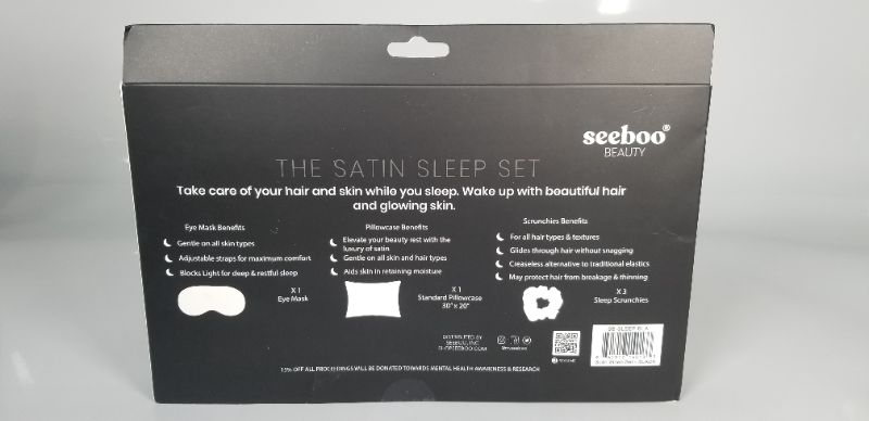 Photo 2 of SEEBOO BEAUTY BLACK SATIN SLEEP SET INCLUDES SILKY SLEEP MASK, 3 SCRUNCHIES, AND A STANDARD SIZE PILLOWCASE NEW 