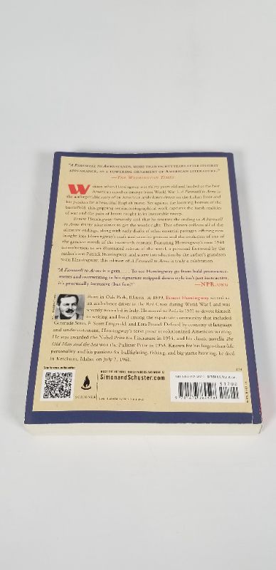 Photo 1 of A Farewell to Arms: The Hemingway Library Edition NEW