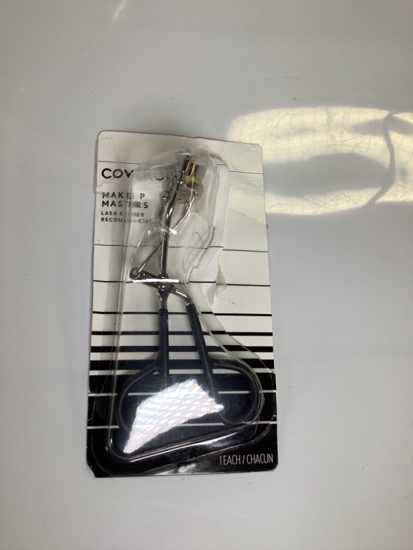 Photo 1 of COVERGIRL Makeup Lash Curler