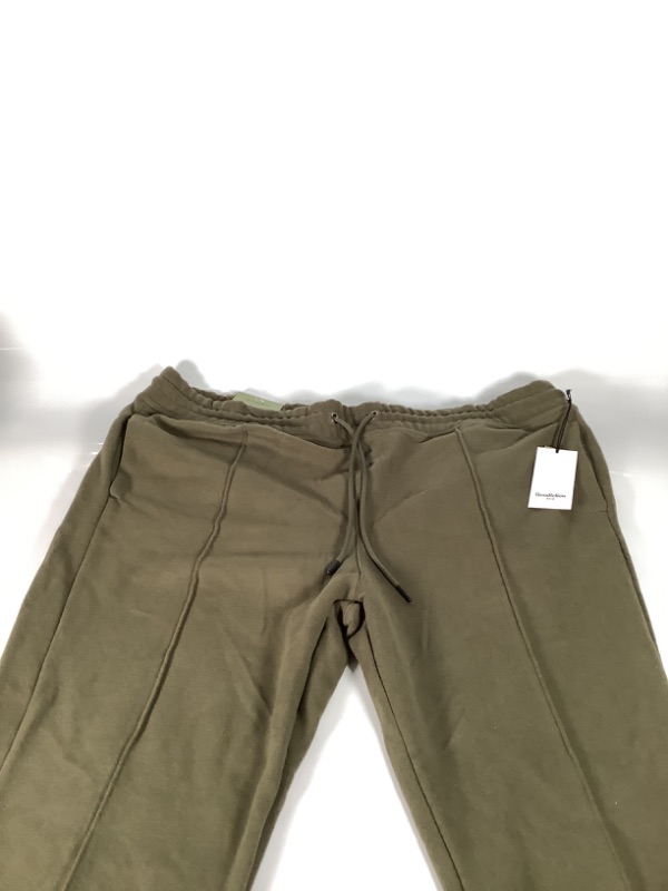 Photo 3 of MEN'S OLIVE GREEN PINTUCK JOGGER - SIZE XXL - GOODFELLA