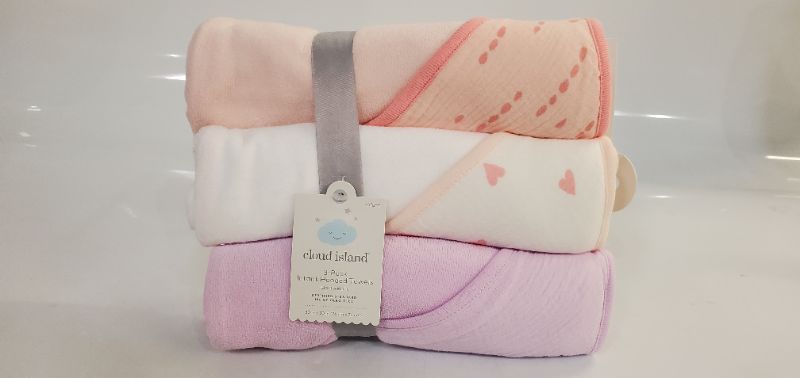 Photo 1 of CLOUD ISLAND 3 - PIECE  - INFANT HOODED TOWELS 