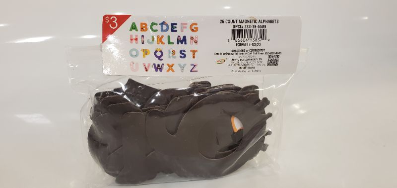 Photo 1 of 26 PIECE - MAGNETIC ALPHABET LETTERS 
