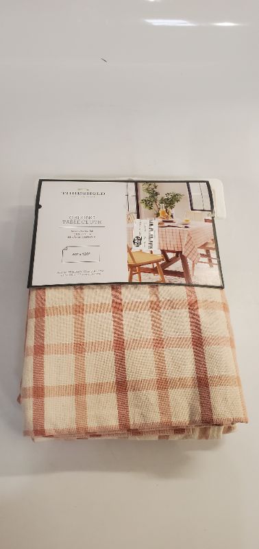 Photo 1 of THRESHOLD - OBLONG TABLECLOTH - 60" X 120"- SEATS 10 TO 12 