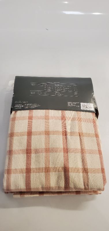 Photo 1 of THRESHOLD - OBLONG TABLECLOTH - 60" X 120"- SEATS 10 TO 12 