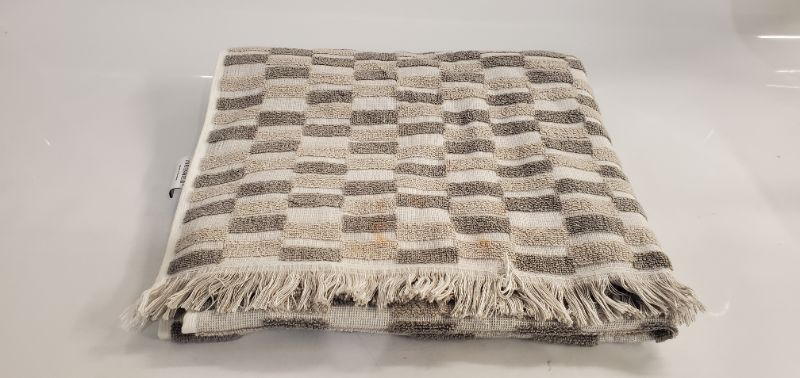 Photo 1 of Checkerboard Towel Gray/White - Threshold
