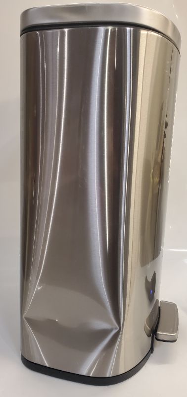 Photo 2 of BRIGHTROOM STAINLESS STEEL TRASH CAN 11.8 GAL 