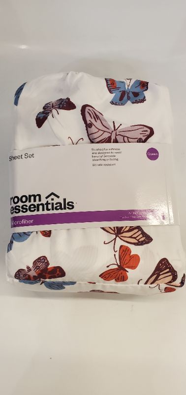 Photo 1 of ROOM ESSENTIAL - MICROFIBER QUEEN SHEET SET 