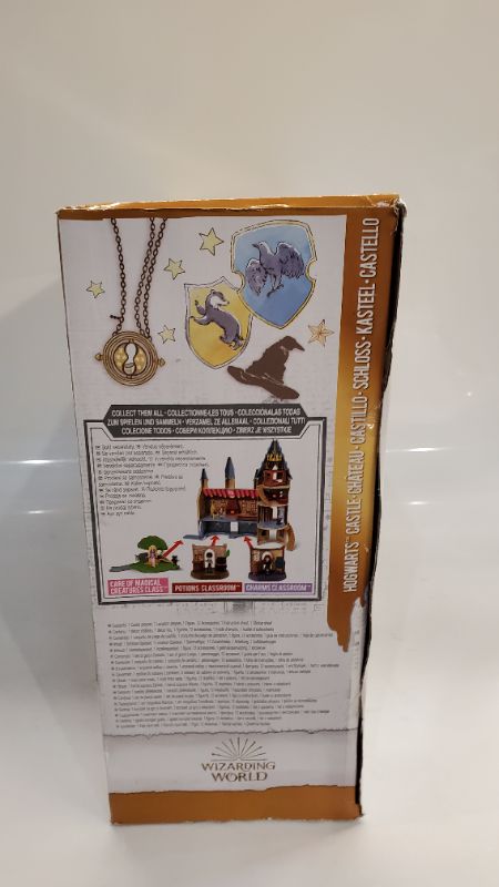 Photo 3 of Wizarding World Harry Potter, Magical Minis Hogwarts Castle with 12 Accessories, Lights, Sounds & Exclusive Hermione Doll, Kids Toys for Ages 5 and up