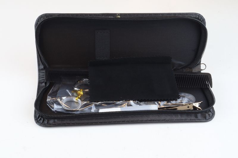 Photo 1 of JAPANESE THINNING SHEARS 1 COMB 1 OIL 1 CLOTH 2 PIN CURL CLIPS WITH CARRY CASE NEW