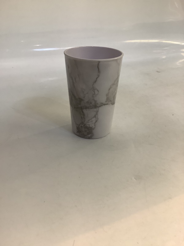 Photo 1 of Glad Marble Print Cup 