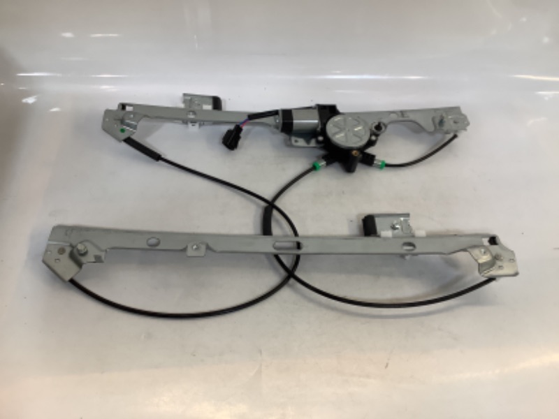 Photo 1 of WR645FRU 741-645 Driver Left Hand window regulator w/motor fits 99-06 Silverado