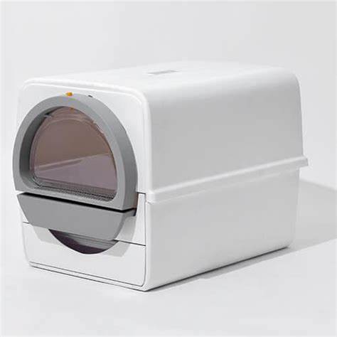 Photo 1 of Automatic Pull N Scoop Cat Litter Box 