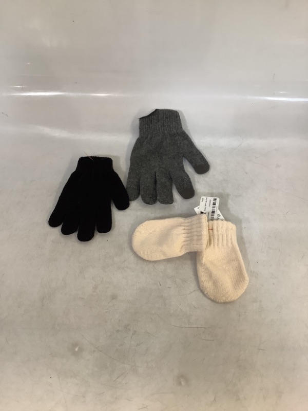 Photo 1 of Misc Gloves Lot 