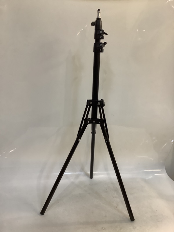 Photo 3 of Phone Tripod, Standard 1/4 Screw Interface Telescopic Bracket 1.6m Cellphone Tripod For Live Lighting 