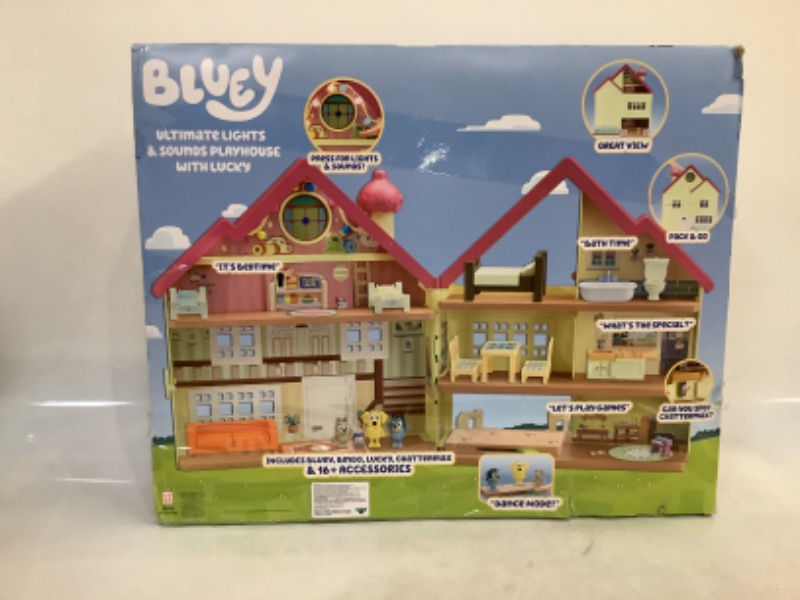 Photo 3 of Bluey Ultimate Lights & Sounds Playhouse with Lucky