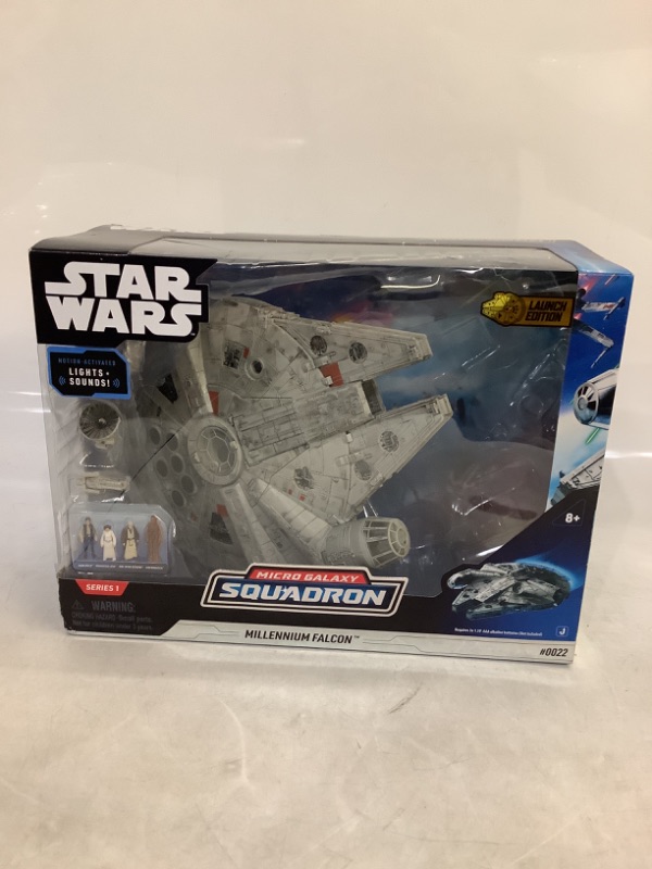 Photo 2 of Star Wars Micro Galaxy Squadron Assault Class Millennium Falcon - 7-Inch Vehicle with 1-Inch Han Solo, Chewbacca, Princess Leia and OBI-Wan Kenobi Micro Figures, Multicolor