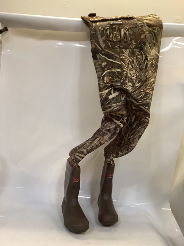 Photo 2 of Chest Waders with Boots Hanger for Men, Realtree MAX5 Camo Waterproof Fishing Bootfoot Waders for Fishing & Hunting SHOE SIZE 10 BODY SIZE ~M