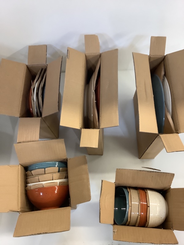 Photo 2 of Siterra Painter's Palette 16-Piece Stoneware Dinnerware Set