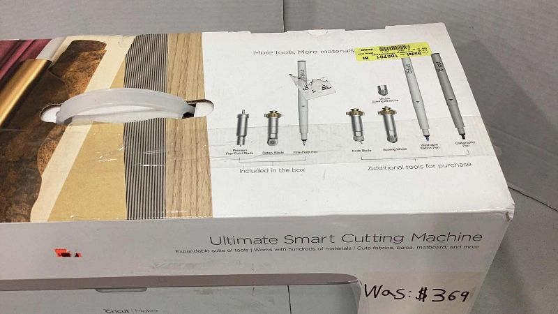 Photo 1 of CRICUT SMART CUTTING MACHINE