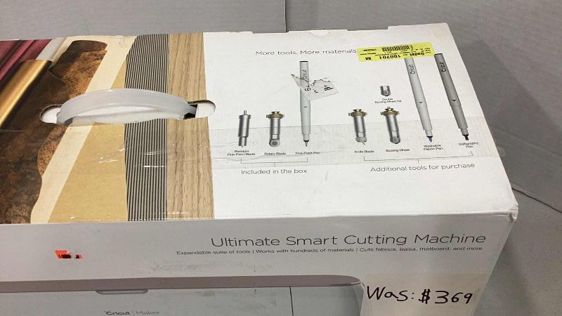 Photo 2 of CRICUT SMART CUTTING MACHINE