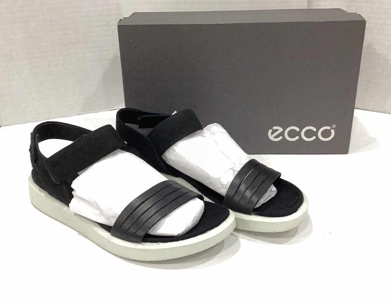 Photo 1 of ECCO WOMEN SANDAL SIZE 9.5