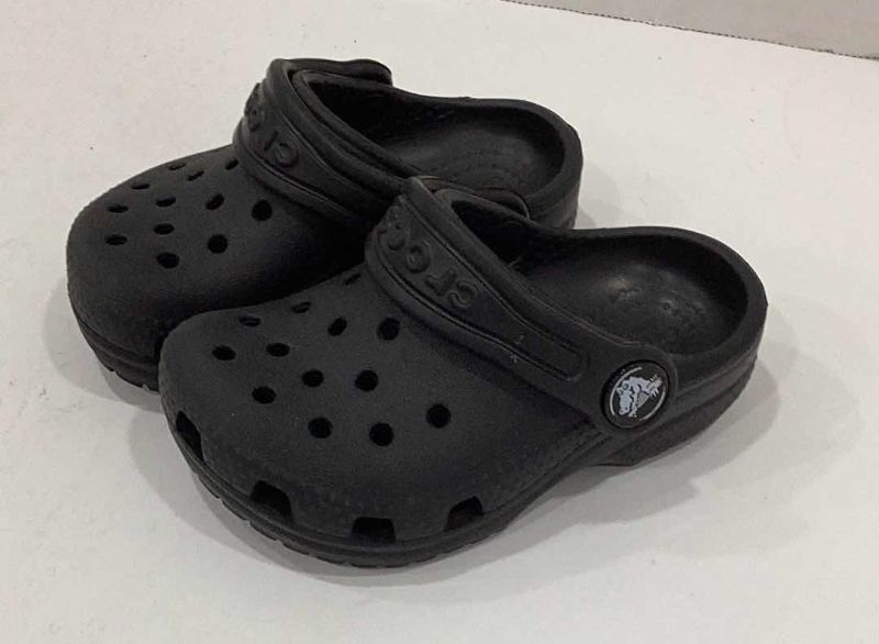 Photo 1 of CROCS INFANT SIZE 5