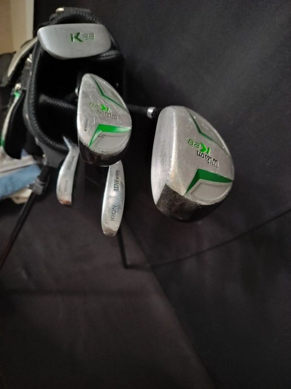 Photo 2 of K28 WILSON JUNIOR GOLF CLUB SET SET