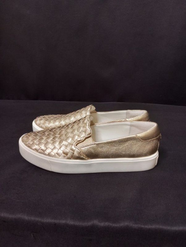 Photo 2 of WOMENS SAM EDLEMANS GOLDEN SLIP ONS SIZE 7