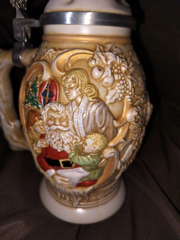 Photo 2 of VINTAGE AVON 1994 FATHER CHRISTMAS BEER STEIN