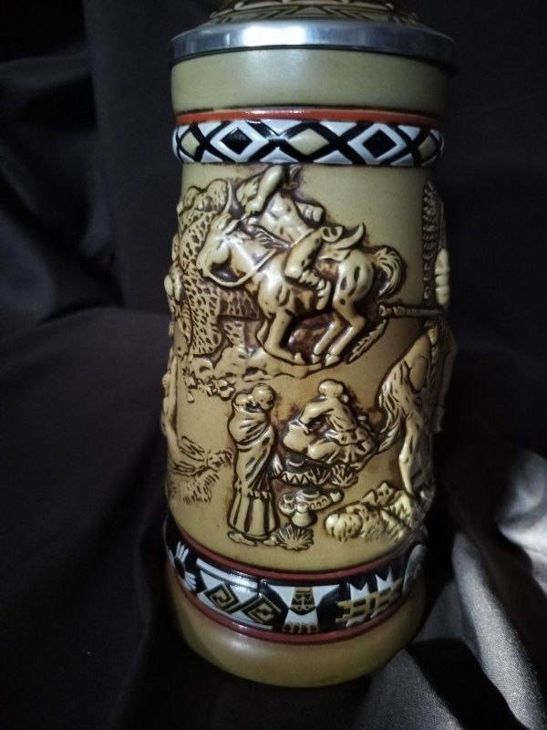 Photo 1 of VINTAGE AVON 1988 TRIBUTE TO THE AMERICAN FRONTIER BEER STEIN